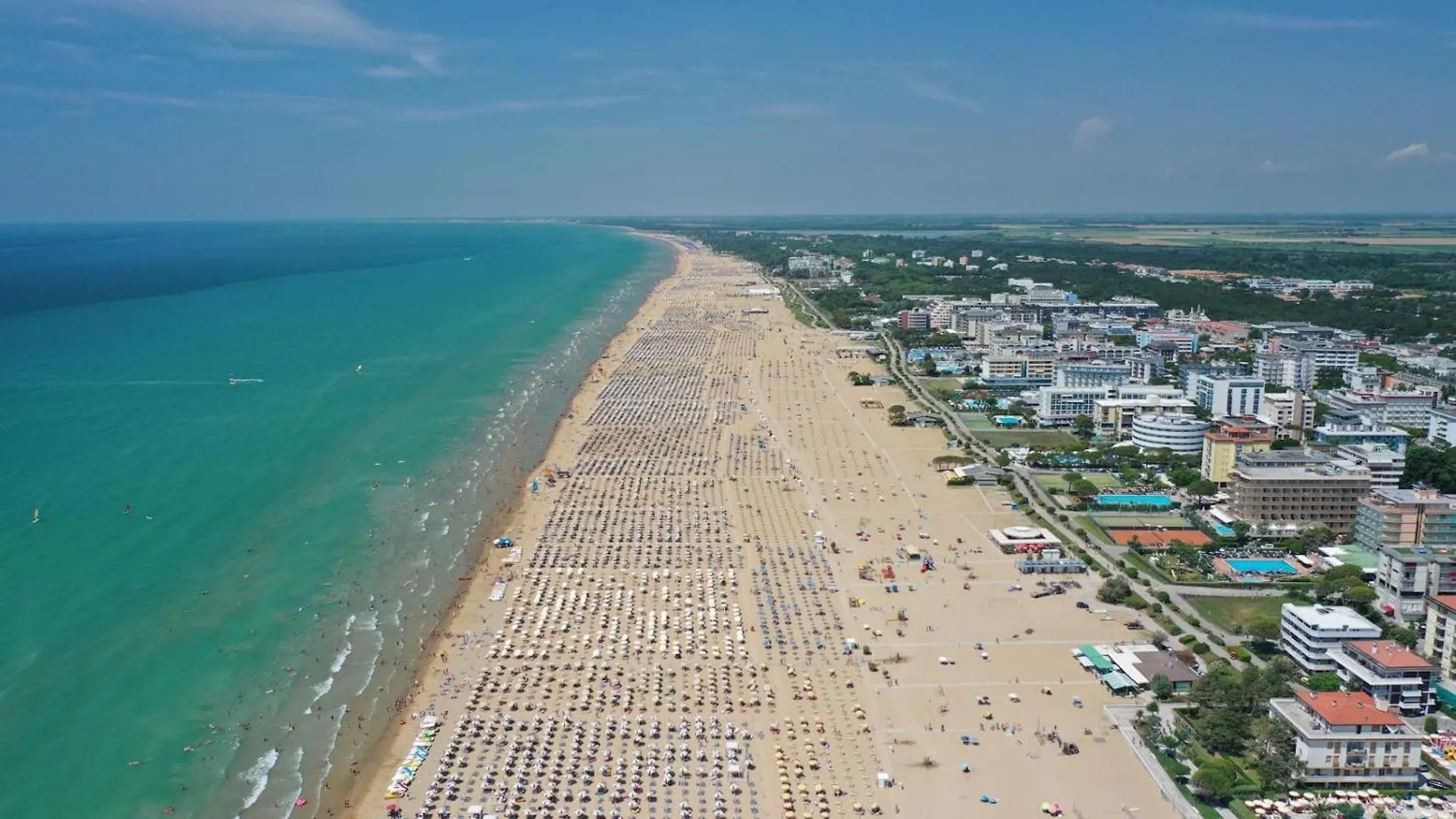 Seaside Welcoming Flat Next To The Beach - Beahost بيبيوني