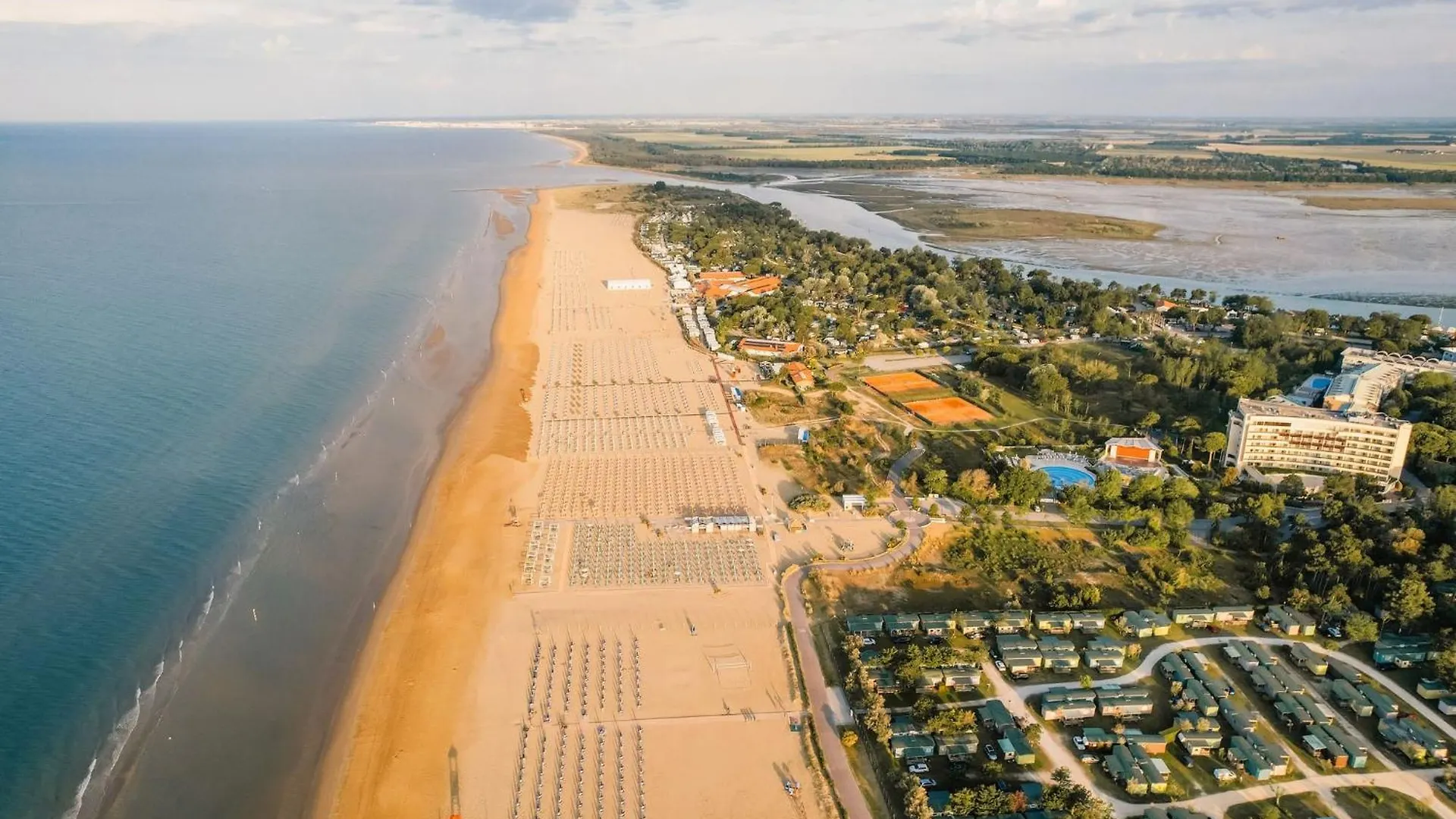 Seaside Welcoming Flat Next To The Beach - Beahost بيبيوني إيطاليا